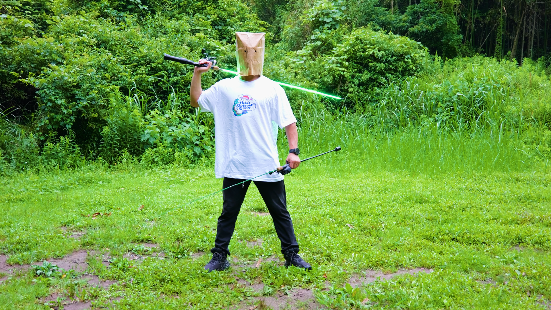 尻尾リールヘビTシャツ