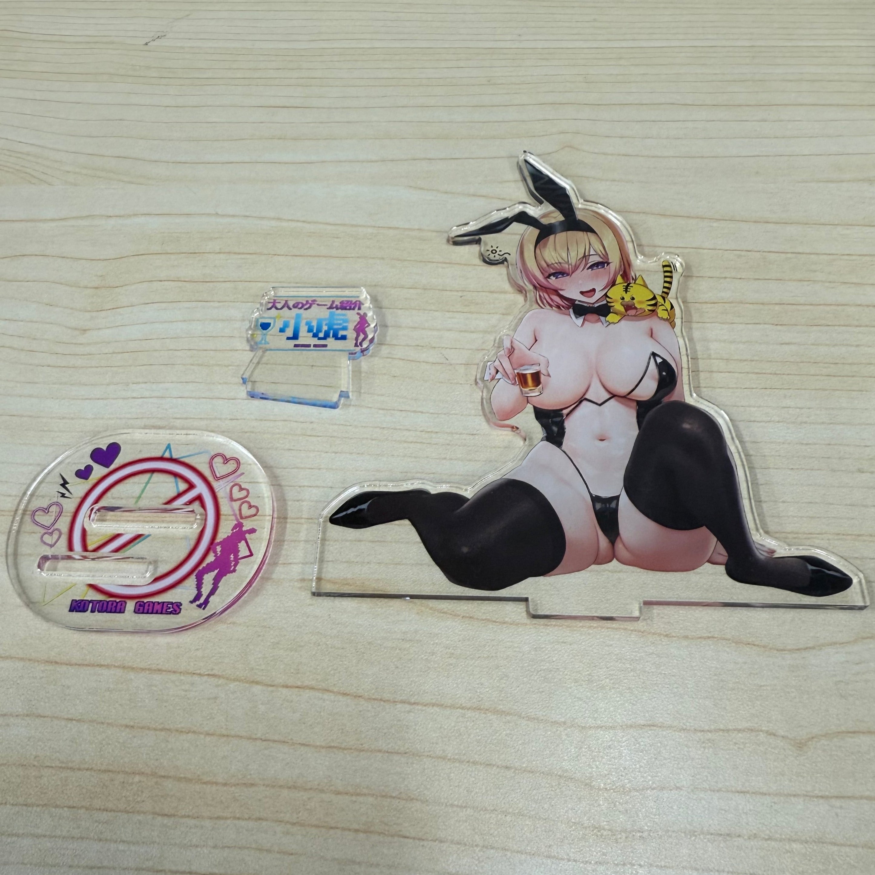アクスタ(イラストB）