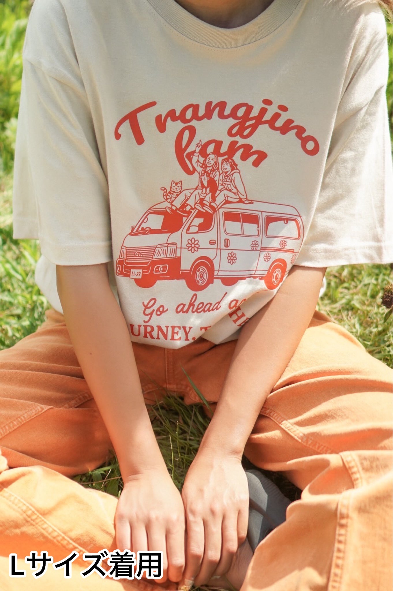 Trangjiro Fam Tシャツ ベージュ