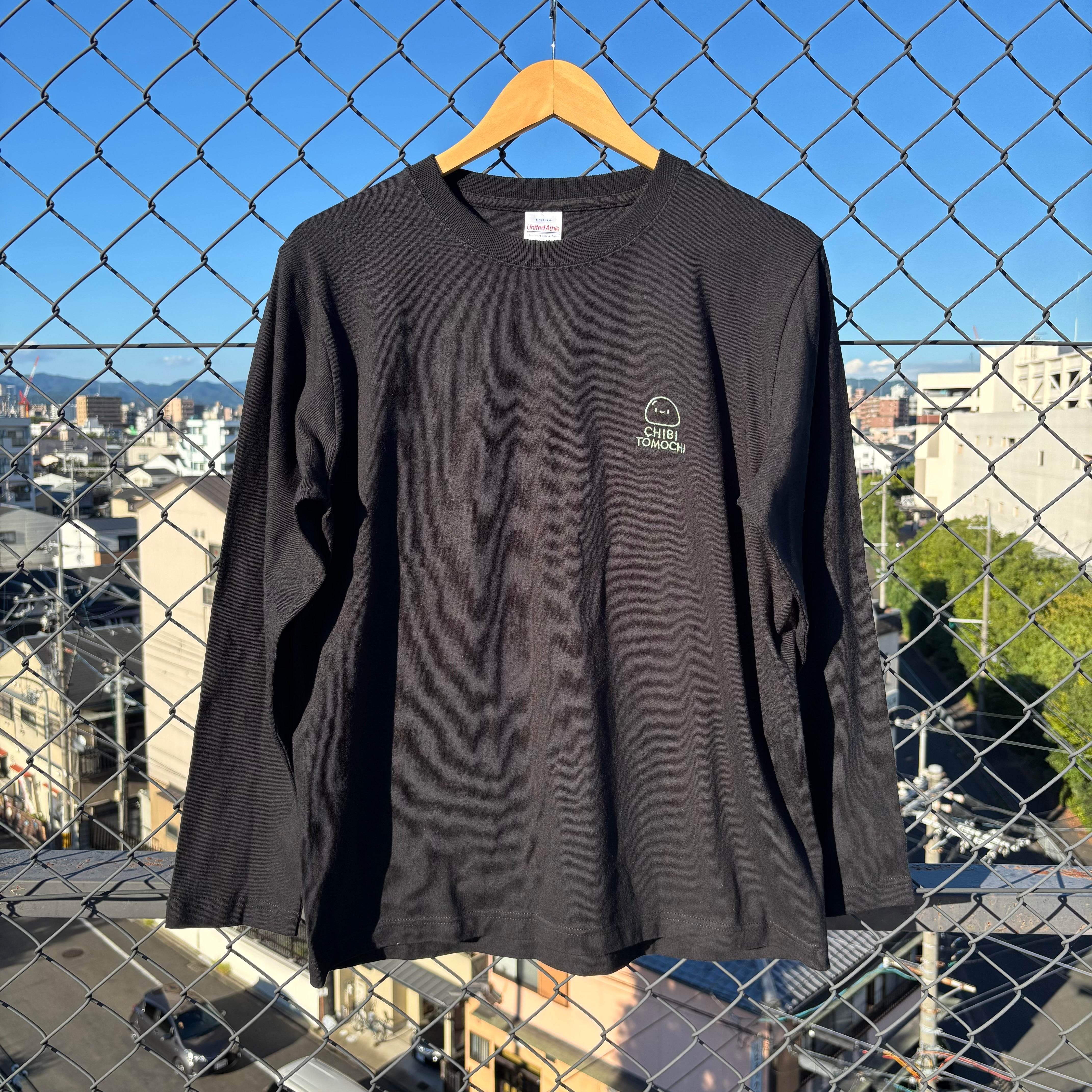 ちびともち刺繡ロンT