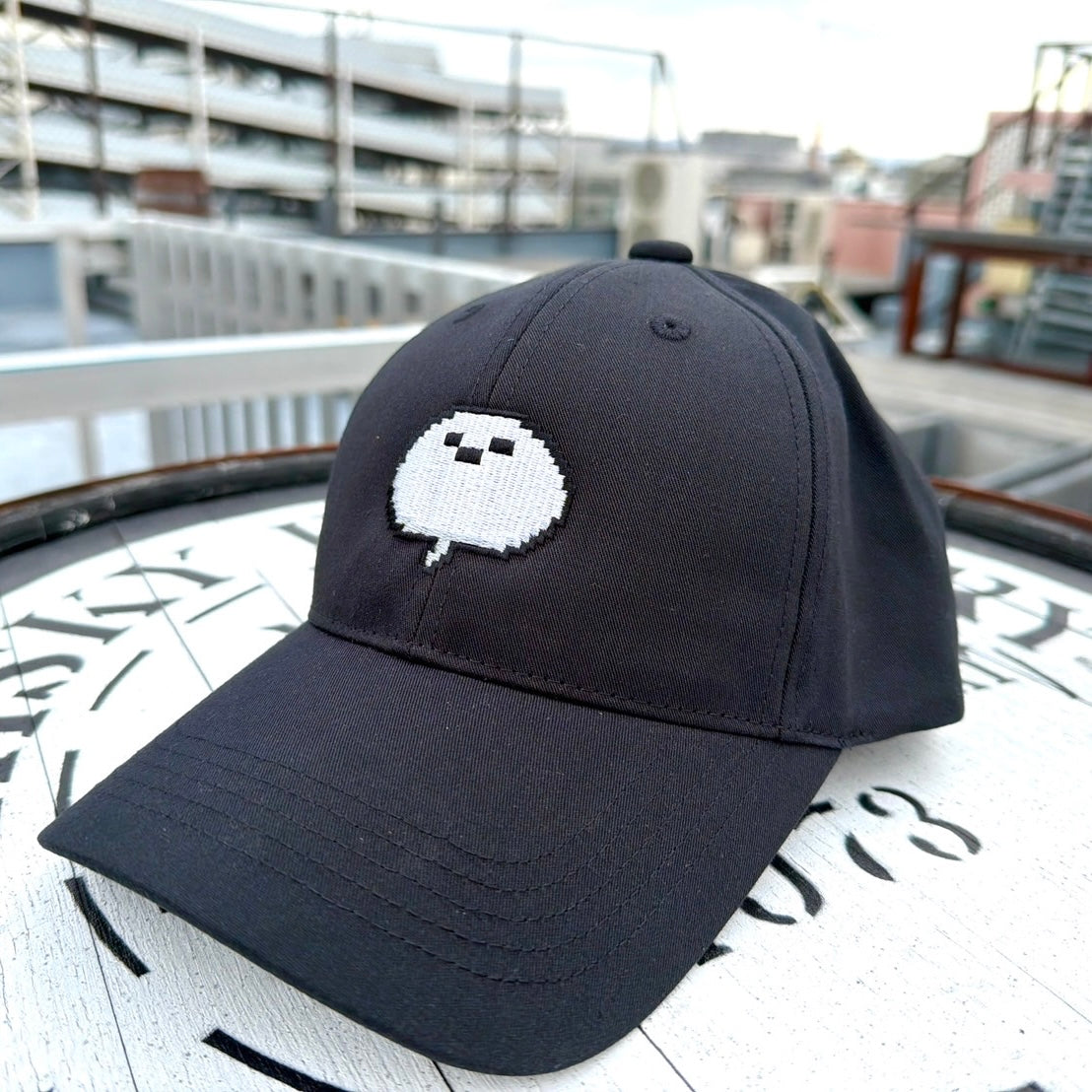 ドット画しろまんた刺繡キャップ