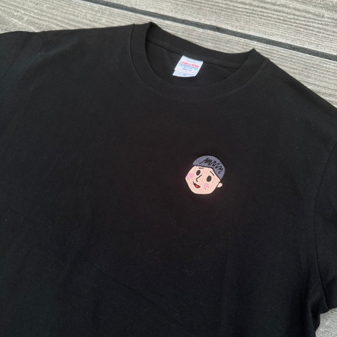 ☆けーとくん顔面刺繍Tシャツ　白/黒