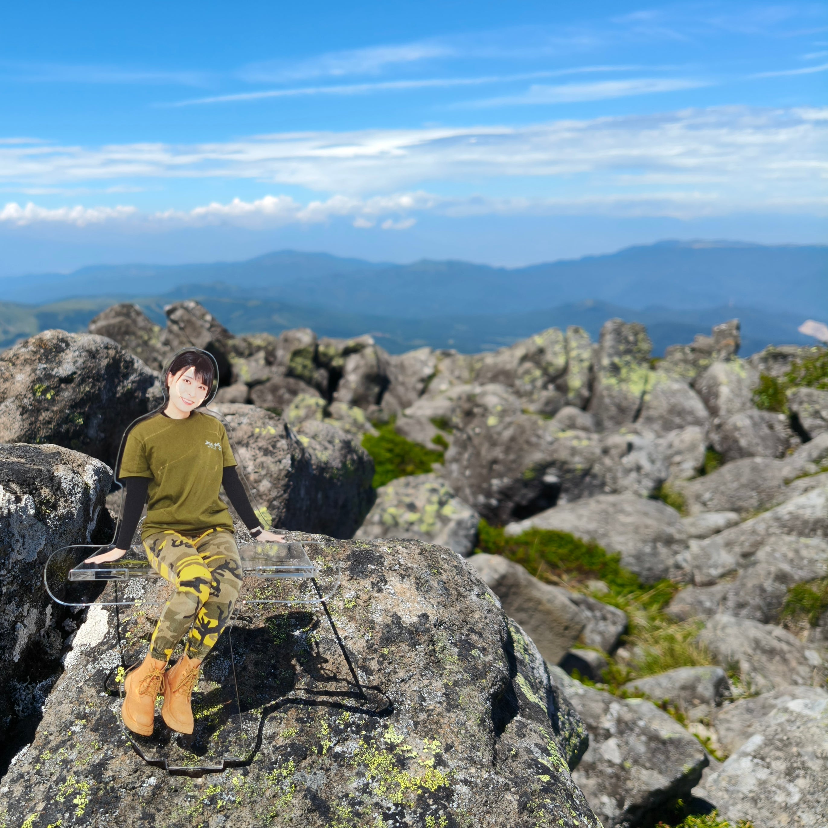 座りVerアクスタ