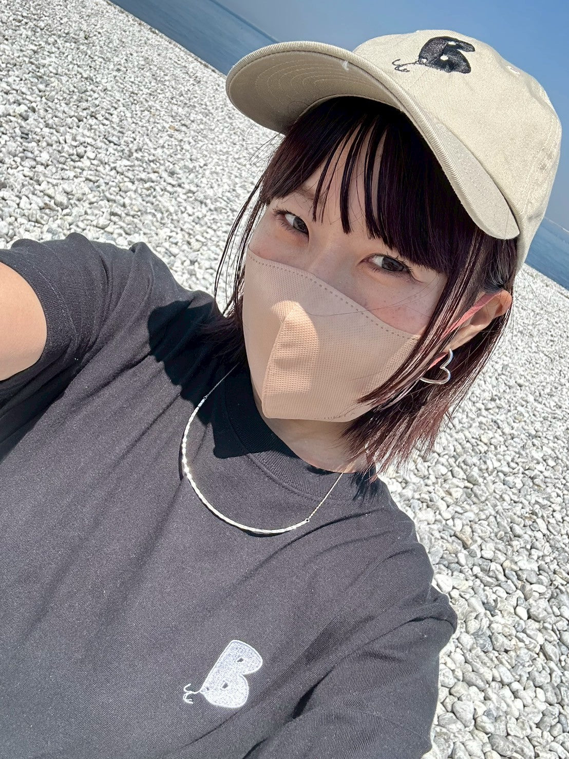 B刺繍Tシャツ(ブラック)