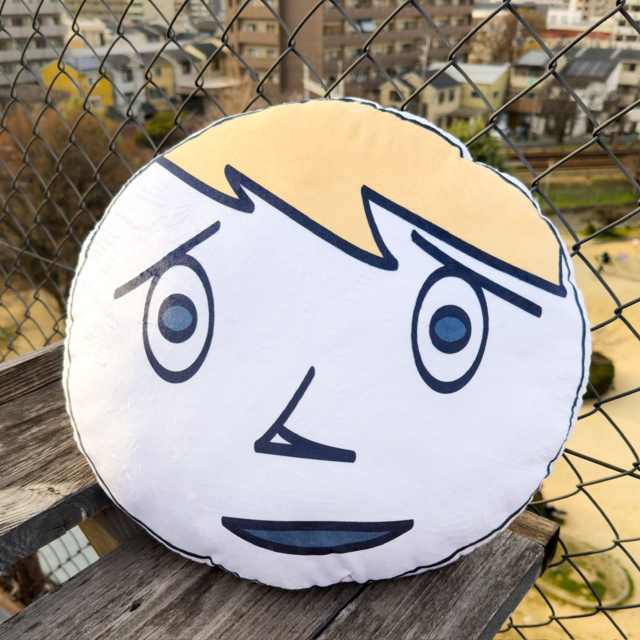 【数量限定】なべぞーの顔を殴ろう!クッション