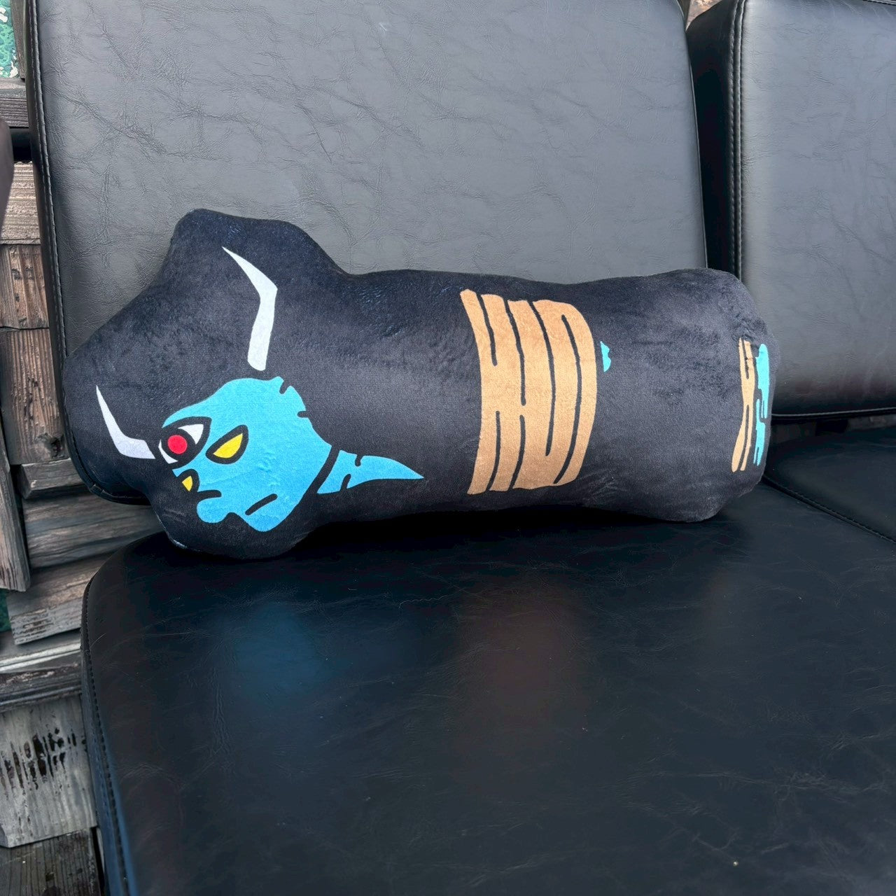 【数量限定】捕らえられたルカダイカットクッション