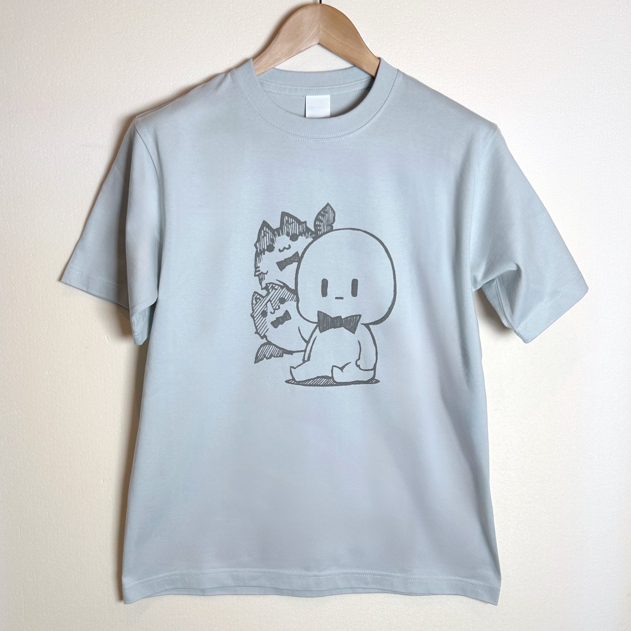 しろいやつとねこTシャツ