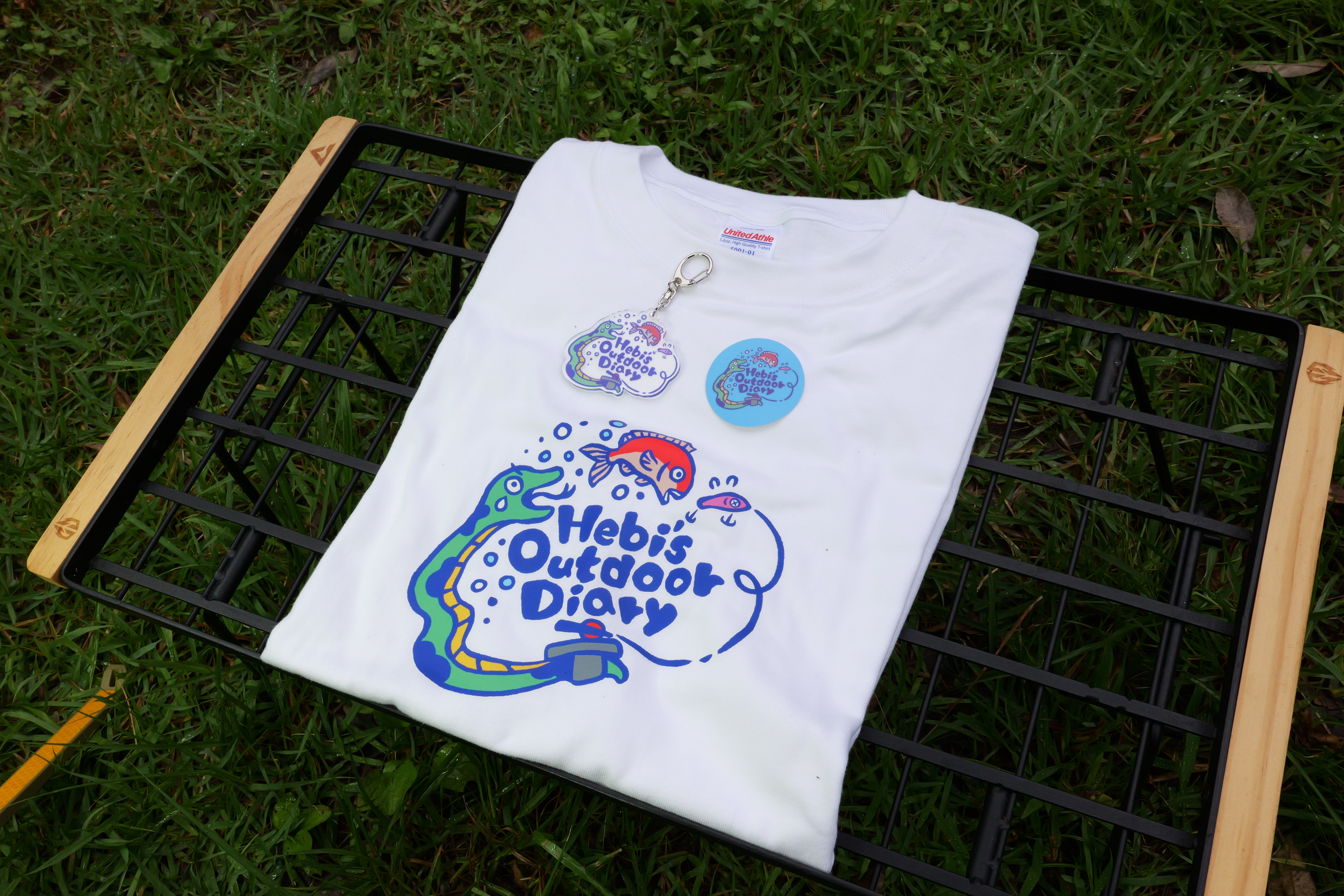 尻尾リールヘビTシャツ