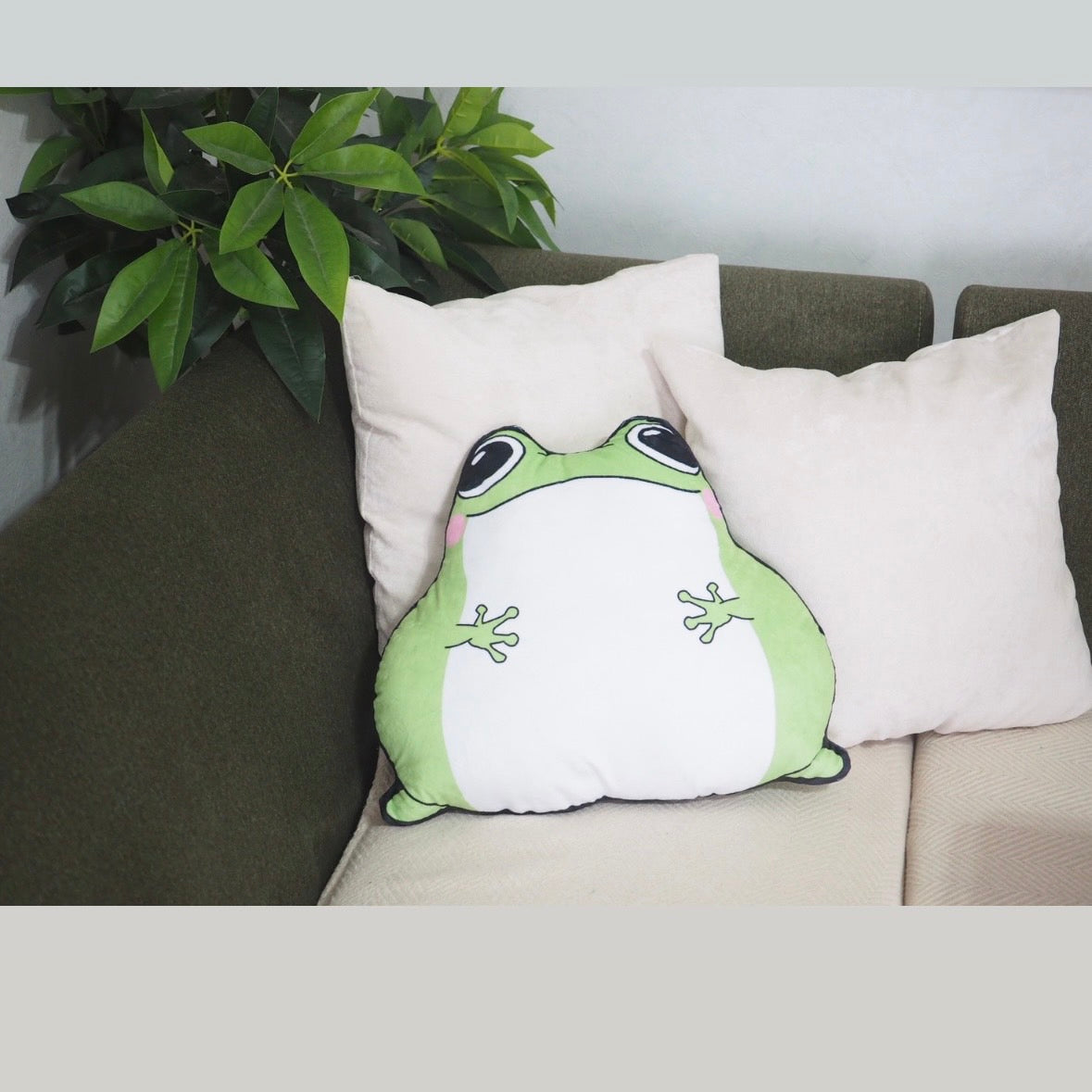 数量限定‼もちっとケロちゃんダイカットクッション