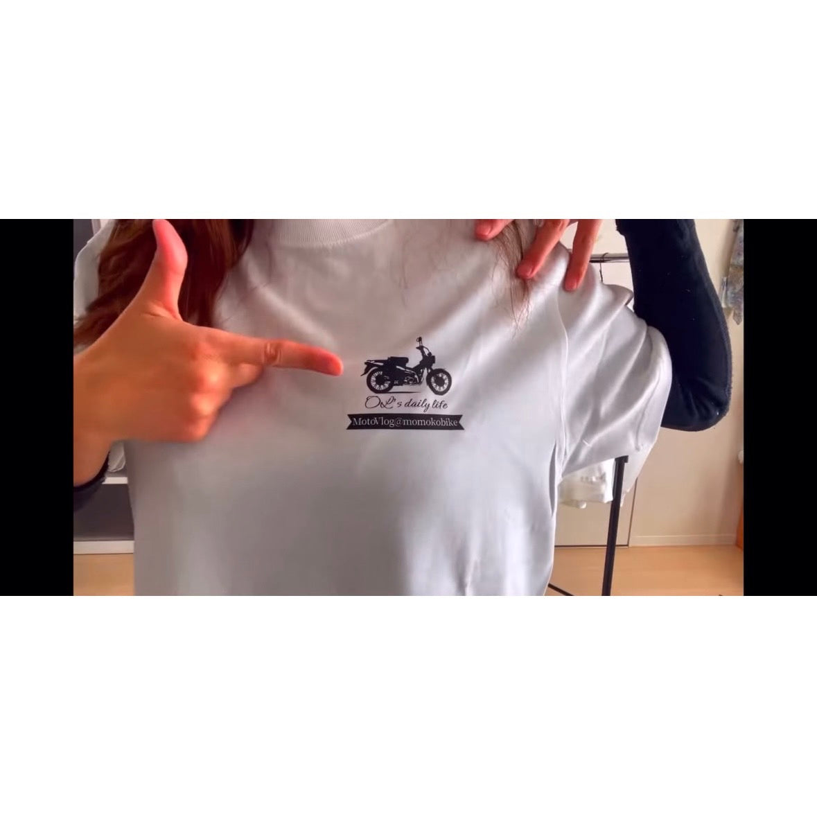 MOMOKOTシャツ　ホワイト