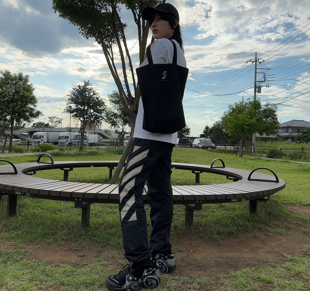 Fトート　Black