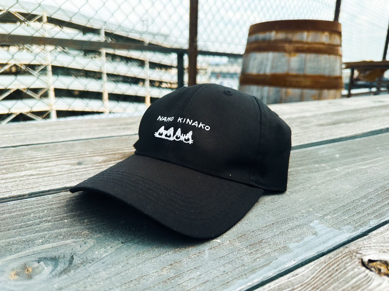 こっち見てるCAP