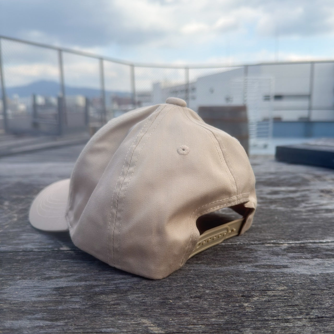 KAINJYU乾杯ロゴ刺繡キャップ