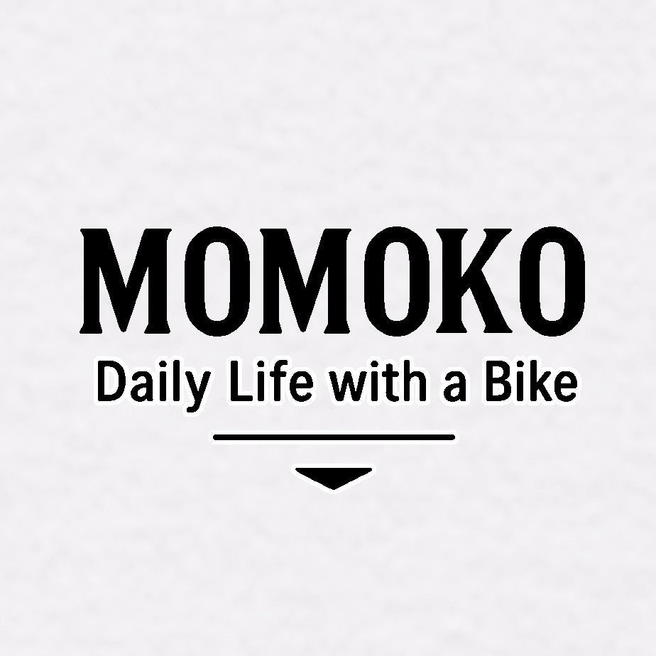 MOMOKOロゴパーカー